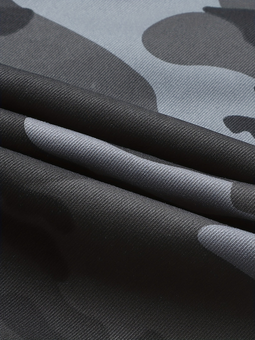 Amabhulukwe Okuthwala Abesilisa Afihla Isikhumba - I-Camo Ekhululekile Enokhalo Oluphezulu