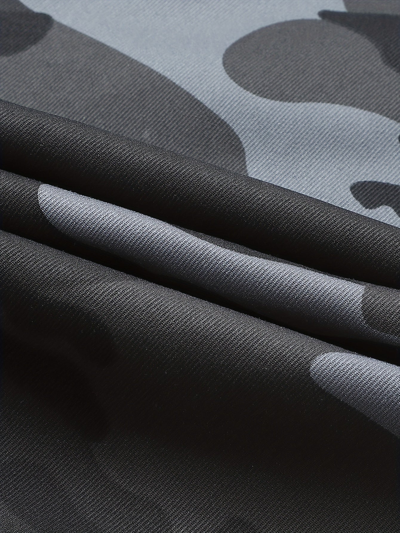 Amabhulukwe Okuthwala Abesilisa Afihla Isikhumba - I-Camo Ekhululekile Enokhalo Oluphezulu