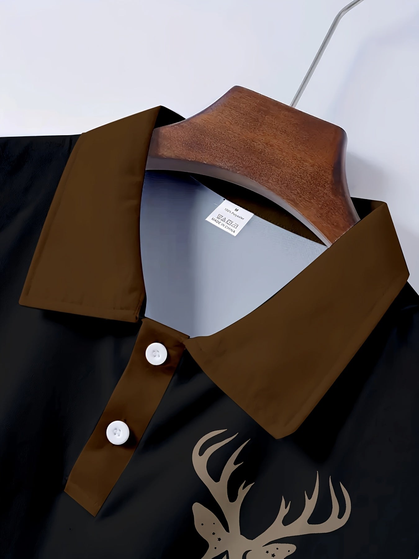 Ihembe Lemikhono Yabesilisa Elifihlakele - Isisekelo Esikhakhi Esine-Elk Print