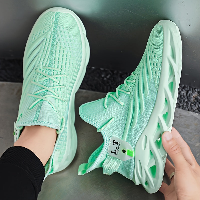 Izicathulo Zokugijima Ezilula Zabesilisa Ezinobukhulu Obungaphezulu - I-Breathable Mesh Lace-Up