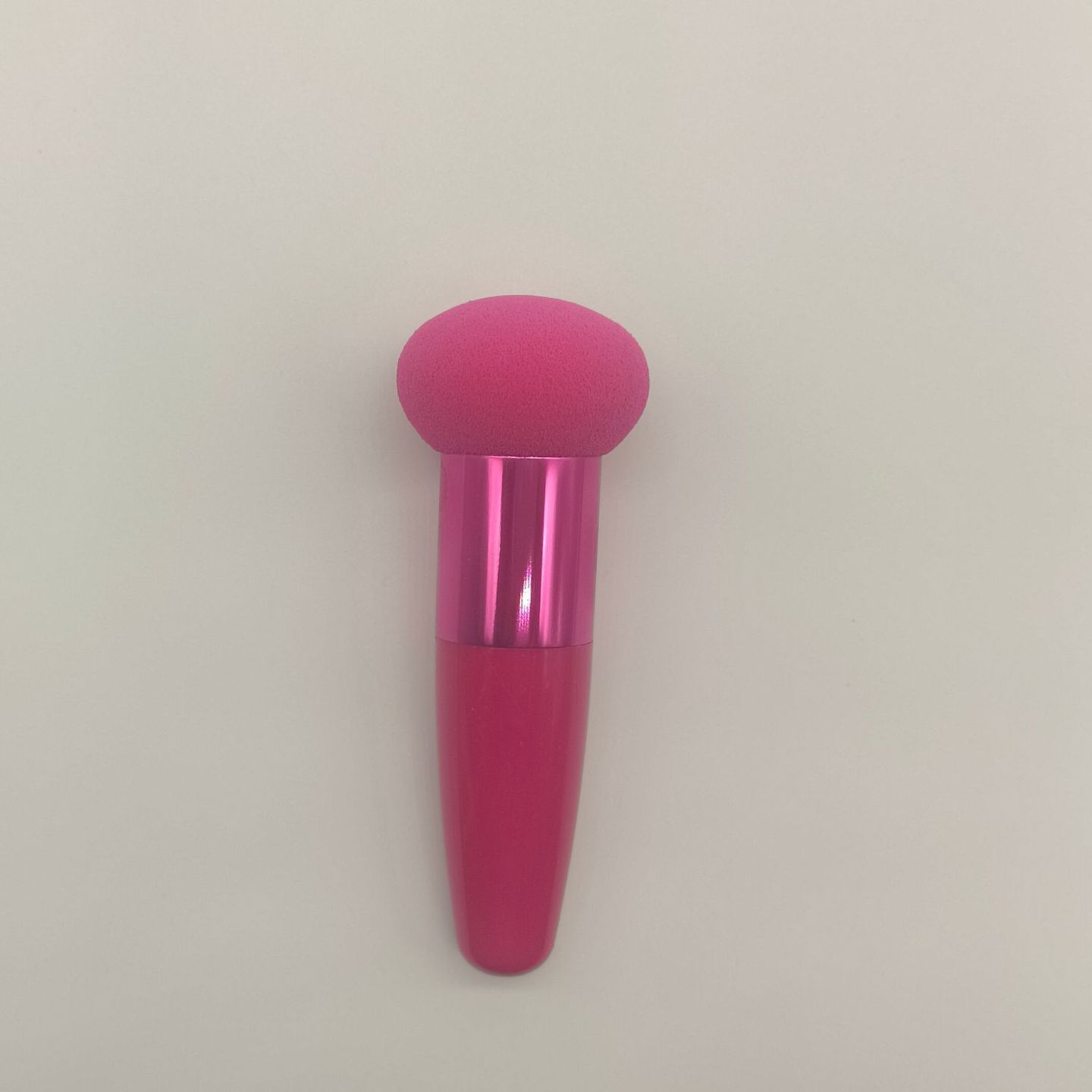 1pc Premium Mushroom-Shaped Foundation Makeup Sponge with Handle - Soft, Gentle, Unscented, NR Natural Latex, Easy to Clean, Perfect for Flawless Makeup Application - Beauty Blender Cosmetics - The Superior Findings Depot
