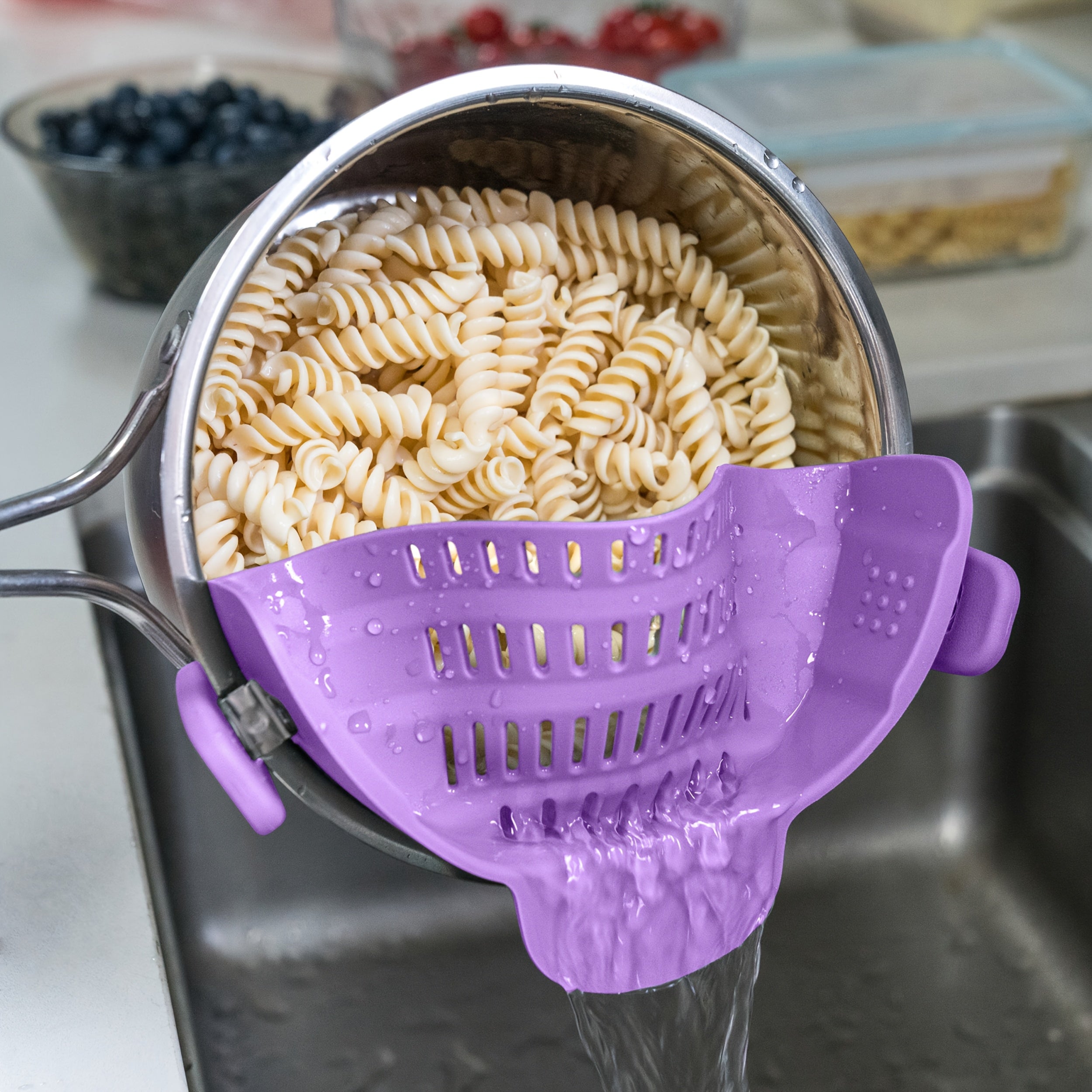 1pc ABERZEY Clip-On Strainer for Pots & Pans - Durable Plastic Kitchen Colander for Pasta, Meat, Vegetables, Fruits - Easy Drainage & Compact Design, Strainer for Pasta, Vegetable Preparation, Modern Kitchenware, Efficient Dr - The Superior Findings Depot