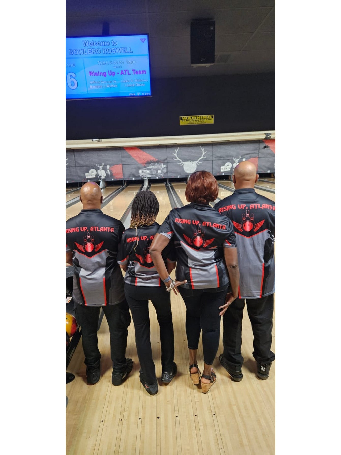 Ihembe Elifushane Lamadoda Eliyimikhono Eyenziwe Ngokwezifiso - Igama Nenombolo Yeqembu Eliqondene Nawe