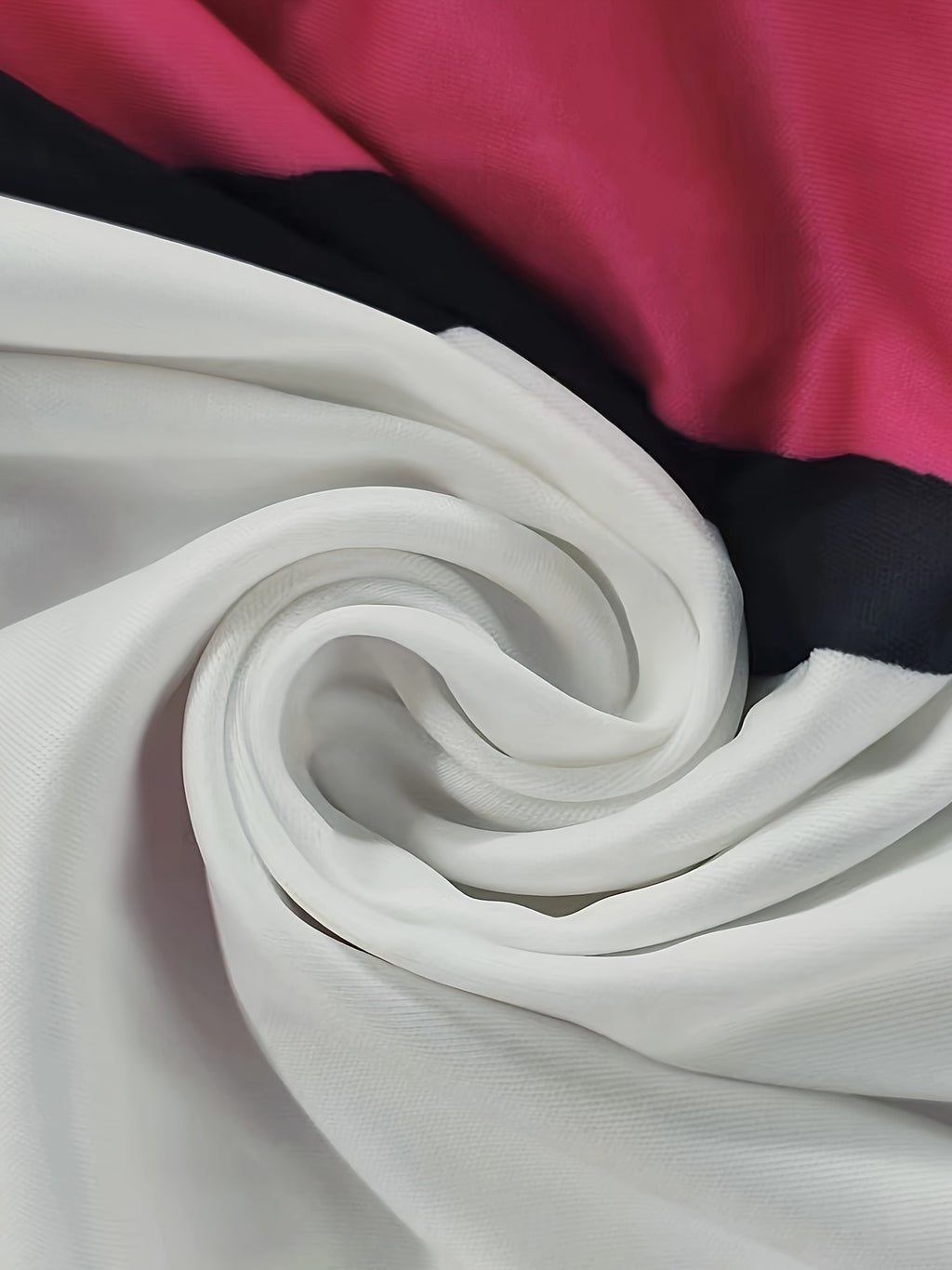 Ihembe Lepolo Labesifazane LaseYurophu NaseMelika Elinesitayela - Ukuphrinta Kwejiyometri