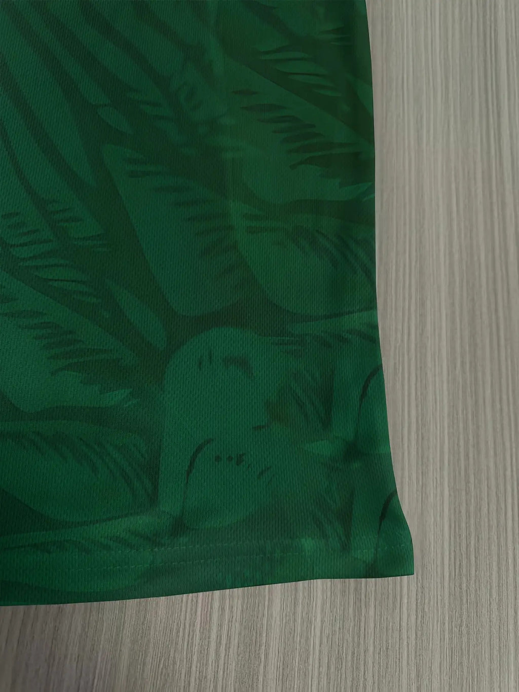 [Alae | 3D Printed Tribal] Alae Men's 3D Printed T-Shirt | South African Tribal Bright Green/Yellow | Rhino Horn Design, African Map Casual Short Sleeve Crew Neck, Machine Washable Regular Fit Safari Attire - The Superior Findings Depot