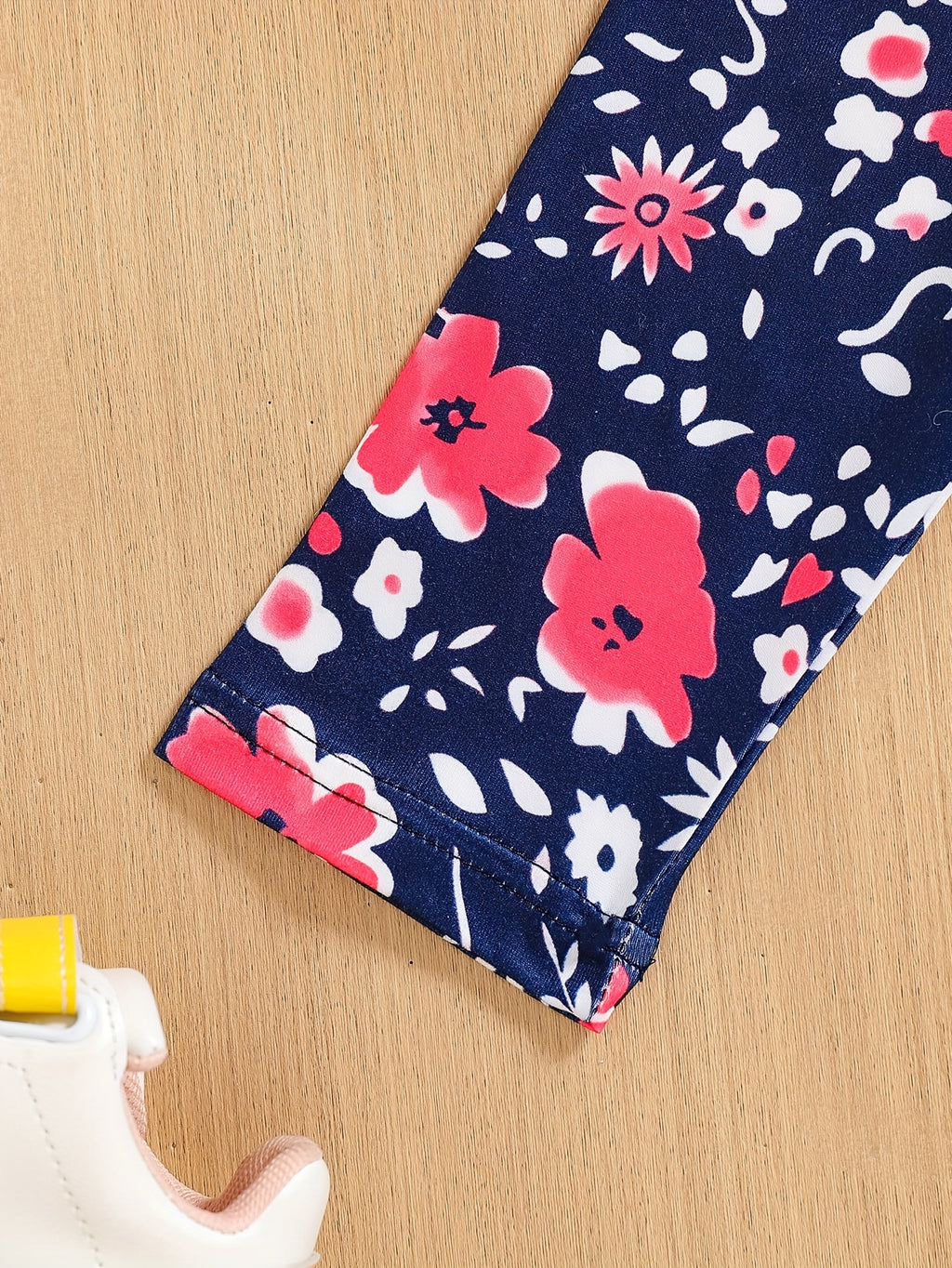 2pcs Girls' Clothing Party Slogan Large Glasses Print Pattern Drop Shoulder Irregular Hem Design Loose Short Sleeve T-Shirt + Floral Print Skinny Nine-Tenths Bottoms Set Girls' Summer Outfit Holiday Gift Girls' Fashion Casual - The Superior Findings Depot