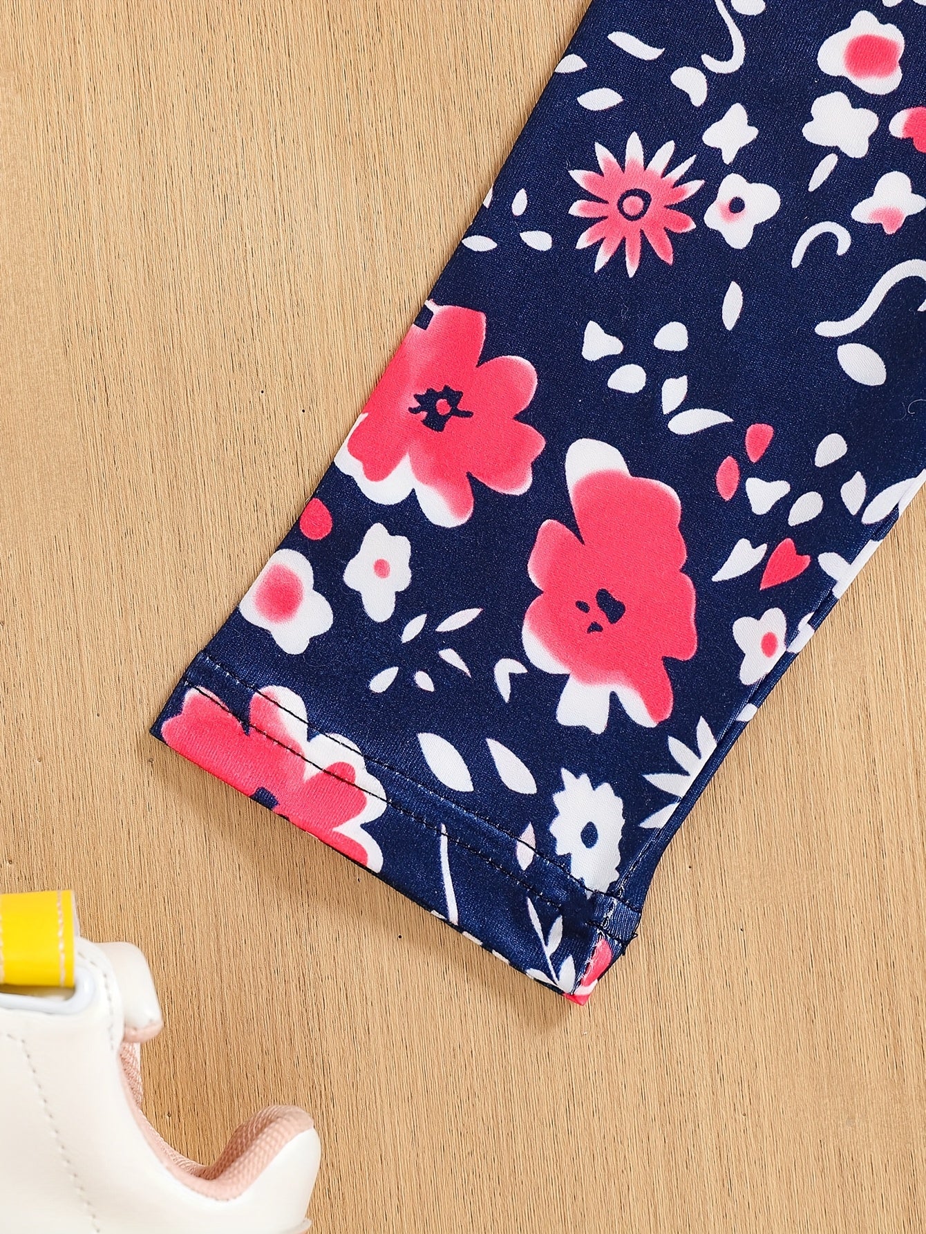 2pcs Girls' Clothing Party Slogan Large Glasses Print Pattern Drop Shoulder Irregular Hem Design Loose Short Sleeve T-Shirt + Floral Print Skinny Nine-Tenths Bottoms Set Girls' Summer Outfit Holiday Gift Girls' Fashion Casual - The Superior Findings Depot