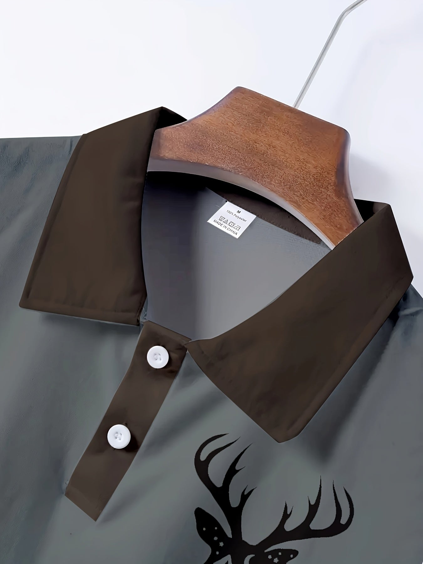 Ihembe Lemikhono Yabesilisa Elifihlakele - Isisekelo Esikhakhi Esine-Elk Print